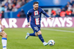 Messi gia hạn PSG sau khi ”làm vua” World Cup: Quyết cùng Mbappe đoạt Cúp C1