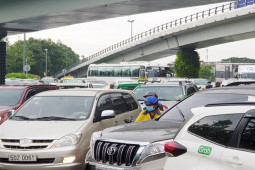 Tin tức trong ngày - Khởi công dự án “giải cứu” kẹt xe sân bay Tân Sơn Nhất