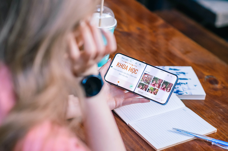 Loạt smartphone cao cấp của Samsung đang giảm giá mạnh.