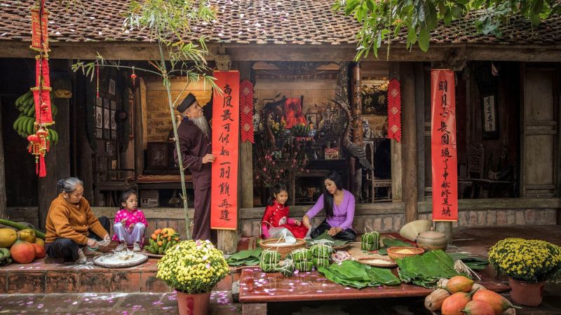 Tặng quà Tết là một nét đẹp truyền thống đã gắn liền với nhiều thế hệ người dân Việt Nam.&nbsp;