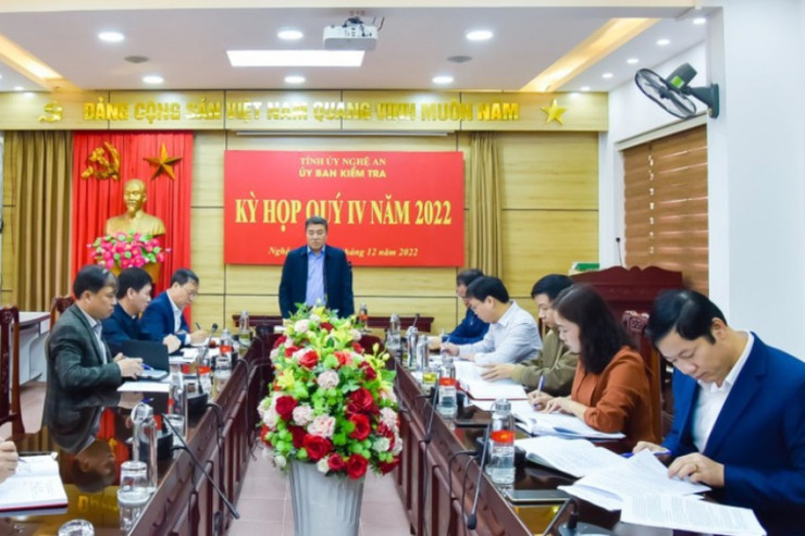 Kỳ họp quý IV-2022 của Ủy ban Kiểm tra Tỉnh ủy Nghệ An. Ảnh: ĐL