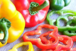 Ẩm thực - Ớt chuông cực giàu chất dinh dưỡng nhưng những người này nên tránh cho xa kẻo rước bệnh vào người