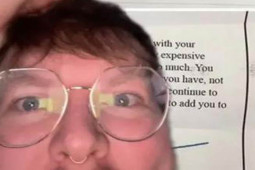 Bạn trẻ - Cuộc sống - Dân tình xôn xao vì cuộc tranh luận qua thư của bé trai và ông già Noel