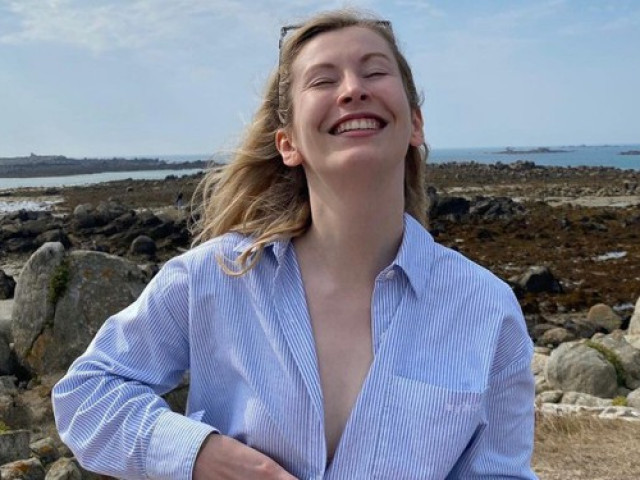 Bạn trẻ - Cuộc sống - Sửa soạn tinh tươm để đến buổi hẹn đầu tiên, cô gái sốc với thái độ thô lỗ của đối phương