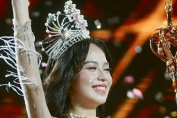 Thời trang - Câu chuyện về chiếc váy Hoa hậu Huỳnh Thị Thanh Thủy mặc khi đăng quang hoa hậu