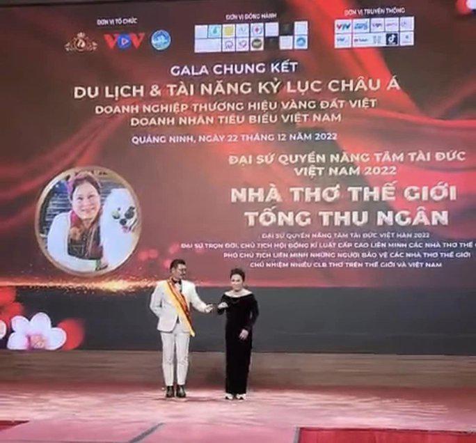 Sở Văn hóa và Thể thao Quảng Ninh chỉ đạo kiểm tra, xác minh, xử lý theo quy định của pháp luật công ty tổ chức đêm vinh danh "nhà thơ thế giới"