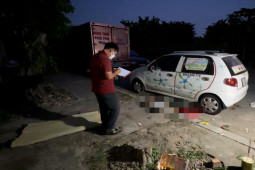 Pháp luật - Video: Người đàn ông tử vong bên miệng cống trên đường