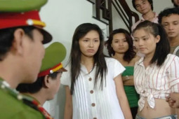 Đời sống Showbiz - Bạn gái mới của Trường Giang có vượt mặt "Hoa hậu cai nghiện" Mai Phương Thúy?