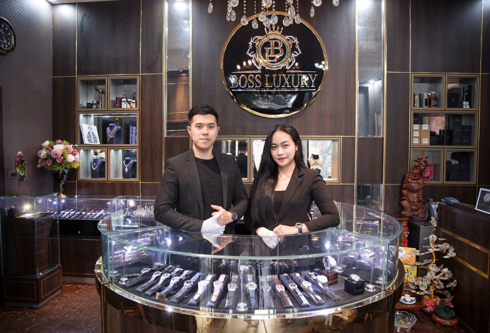 Boss Luxury Hà Nội hé lộ không gian mua sắm sang trọng, đẳng cấp sẵn ...