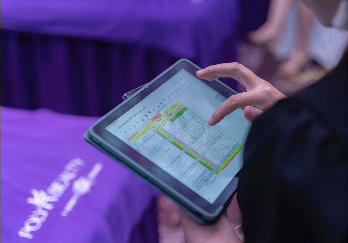 Cuộc thi được tổ chức bài bản, chuyên nghiệp, áp dụng phiếu chấm điểm điện tử để có kết quả nhanh chóng, minh bạch.