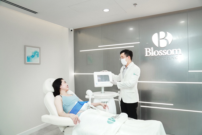 Lấy lại vòng eo con kiến nhờ công nghệ nhiệt lạnh tại Blossom Aesthetic Clinic - 5