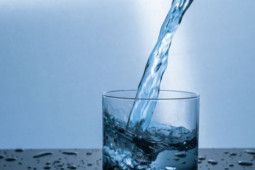 Sức khỏe đời sống - Uống nước thời điểm nào sẽ giúp giảm cân nhanh?