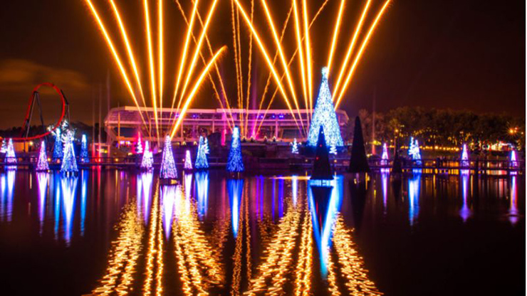 Orlando, Florida: Chuyến vui chơi ở Disneyland mang đến trải nghiệm đêm giao thừa vô cùng đặc biệt, với&nbsp;cuộc diễu hành và pháo hoa là điểm nhấn chính. Một lễ hội hoành tráng với&nbsp;các bữa tiệc theo chủ đề và nhiều&nbsp;món ngon nhất từ thực đơn đặc biệt.
