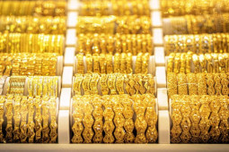 Giá vàng hôm nay 26/12: Bình lặng bước vào kì nghỉ lễ