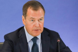 Ông Medvedev dự đoán Liên minh châu Âu tan rã, nội chiến ở Mỹ