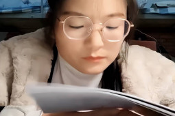 Giáo dục - du học - Sốc trước người mẹ 2 con "cày" mỗi ngày 8-12 tiếng, đậu thạc sĩ, sinh viên xếp hàng xin "vía" học hành