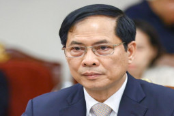 Tin tức trong ngày - Bộ Chính trị phê bình nghiêm khắc Bộ trưởng Bộ Ngoại giao Bùi Thanh Sơn