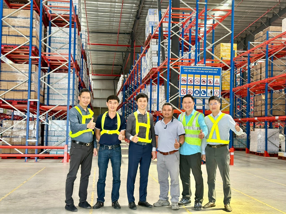 Đại diện OOCL Logistics và TH True Milk