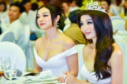 Dù đã là mẹ 4 con, Jennifer Phạm vẫn khiến đàn em ”chạy dài” vì độ đẹp không đối thủ