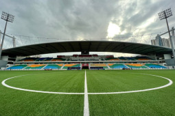 Cận cảnh sân cỏ nhân tạo ĐT Việt Nam đấu Singapore ở AFF Cup 2022 
