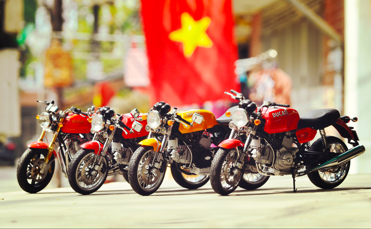Người đàn ông 28 năm “săn” mô hình xe, có chiếc giá hàng chục triệu - 6
