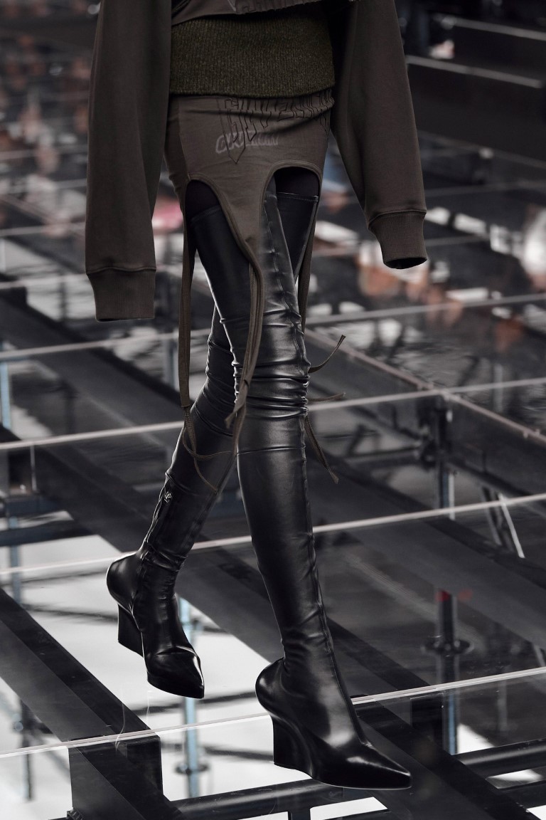 Những đôi bốt không thể bỏ qua để luôn sành điệu trong mùa đông - 4