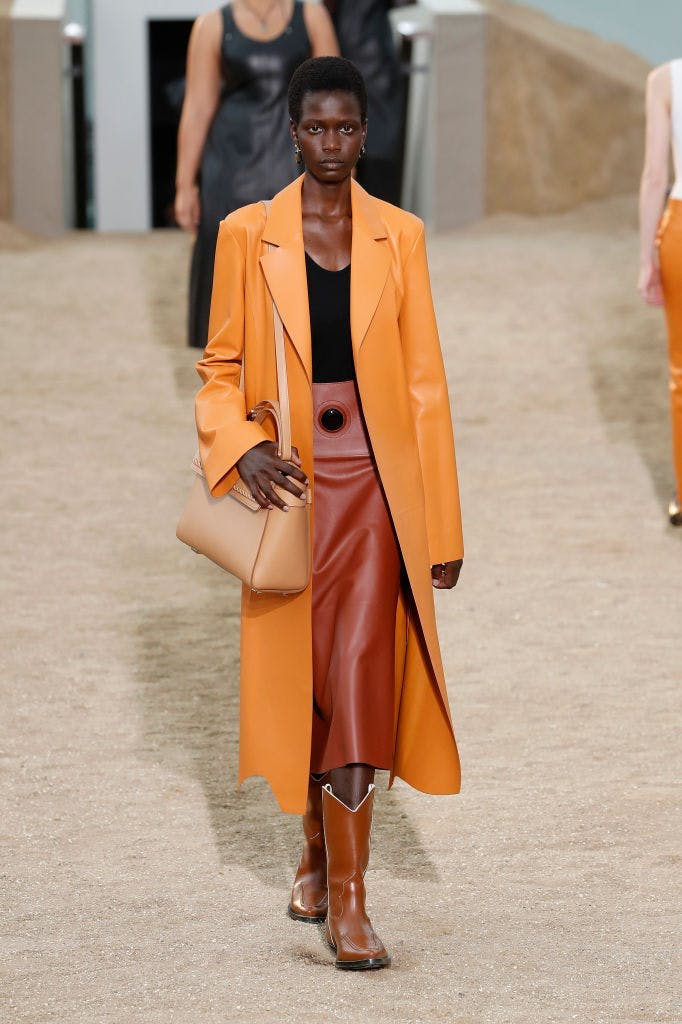 Những đôi bốt không thể bỏ qua để luôn sành điệu trong mùa đông - 8