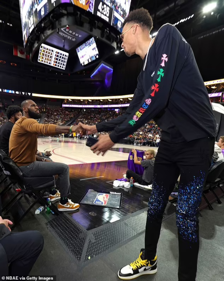 LeBron James gọi anh là "Người ngoài hành tinh"