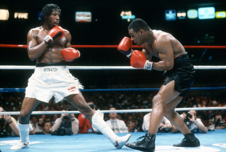Tyson (bên phải) và Green (trái) thi đấu vào năm 1986