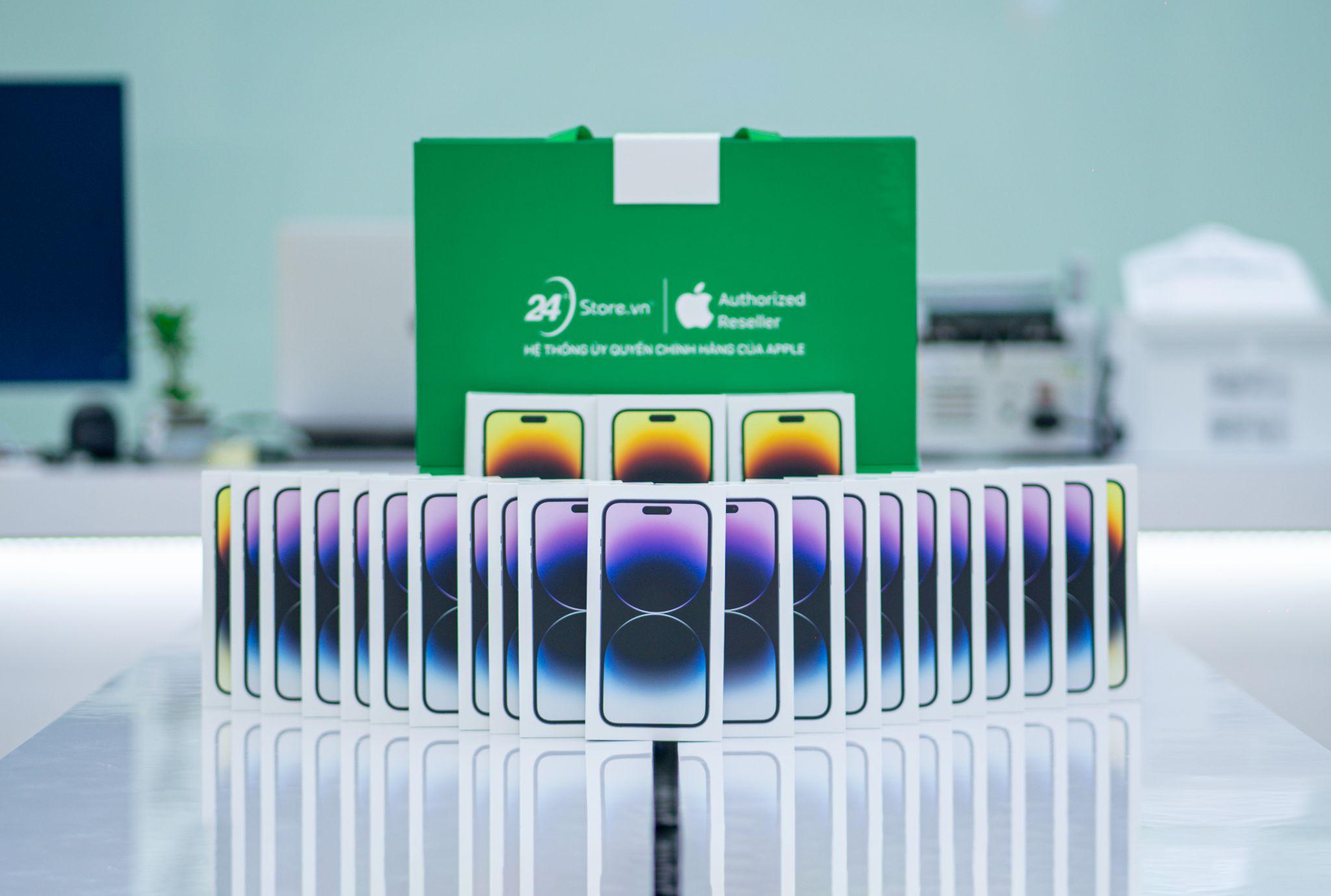 Loạt ưu đãi ngất ngây áp dụng cho tất cả khách hàng tham gia mua sắm Online lẫn Offline tại toàn bộ 11 cửa hàng thuộc hệ thống 24hStore