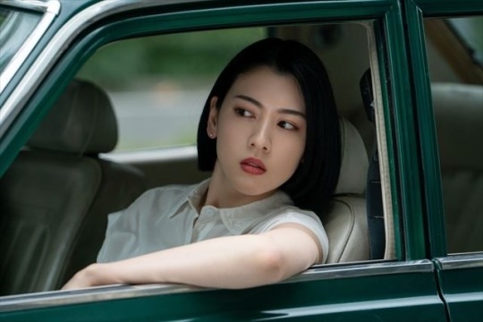 &nbsp;Ayaka Miyoshi thủ vai nữ cảnh sát điều tra kiêm chuyên gia pháp y&nbsp;Ann Rizuna trong bộ phim&nbsp;Alice in Borderland 2 do Netflix thực hiện.