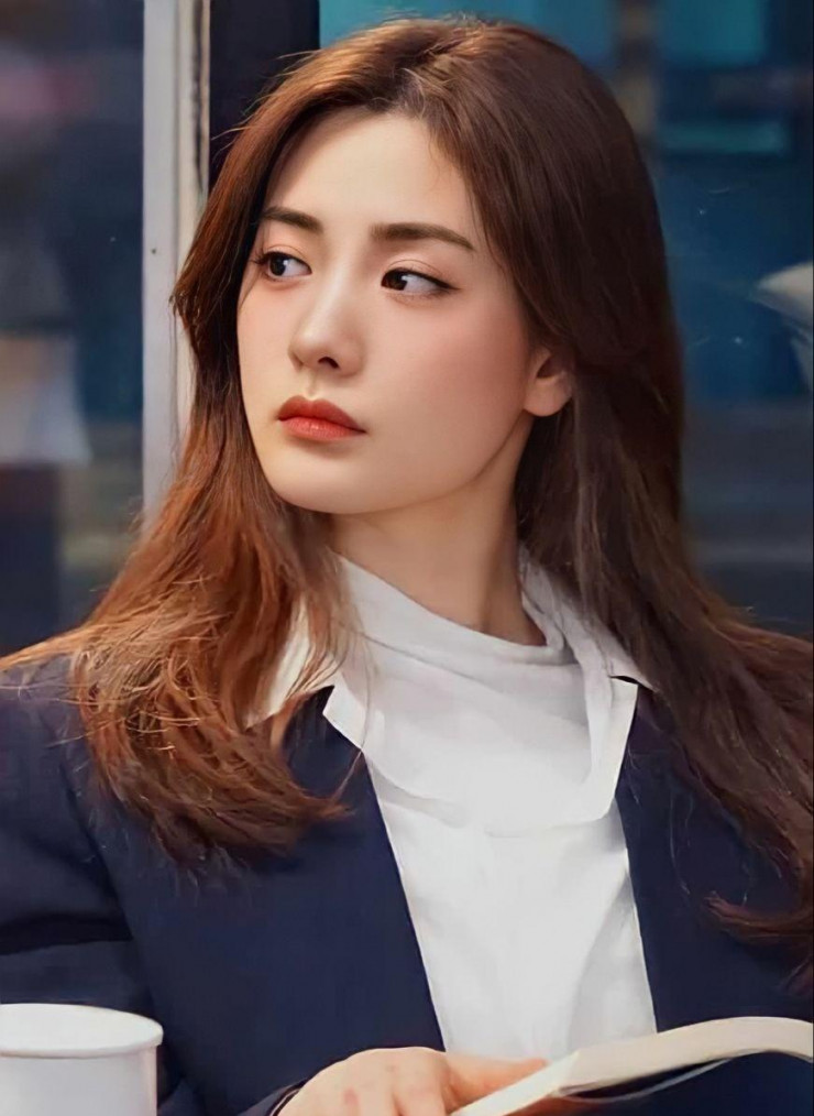 Con dâu phó tổng thống Ecuador có gương mặt đẹp nhất thế giới năm 2022 - 16