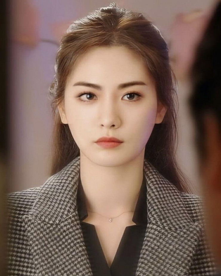 Con dâu phó tổng thống Ecuador có gương mặt đẹp nhất thế giới năm 2022 - 15