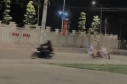 Tin tức trong ngày - Khoe clip tăng tốc bỏ chạy khi CSGT kiểm tra, nam thanh niên bị công an mời làm việc
