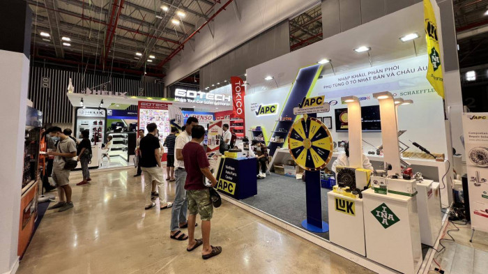 Linh kiện, phụ tùng thay thế cho ô tô cần được quản lý chặt về chất lượng và nguồn gốc xuất xứ. Ảnh minh hoạ