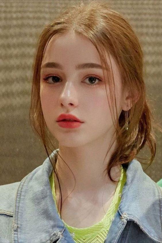 Con dâu phó tổng thống Ecuador có gương mặt đẹp nhất thế giới năm 2022 - 5