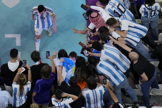 Fan Argentina muốn Messi làm... tổng thống - 1