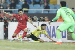 Trọng tài FIFA phản đối quả 11m của ĐT Việt Nam, báo Indonesia công kích Văn Hậu