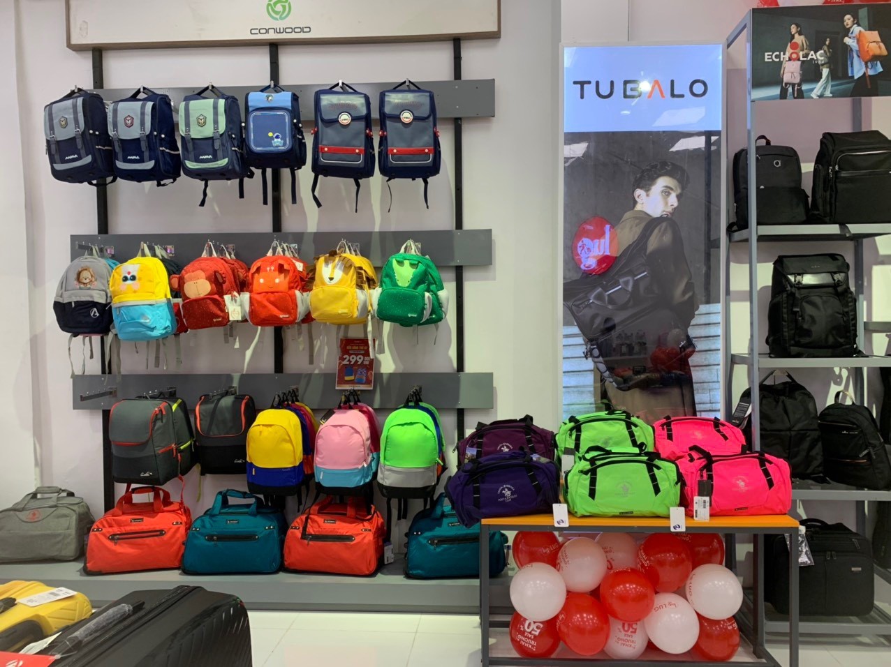 Khai trương cửa hàng thứ 67 - LUG.vn công phá giá vali chỉ #99K - 2