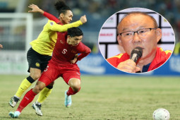 Bóng đá - Thầy Park nói gì khi Văn Hậu bị tố đá xấu, hứng "gạch đá" trên mạng xã hội?