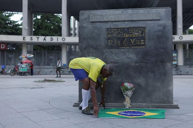 Pele mất, Brazil để quốc tang 3 ngày - 1