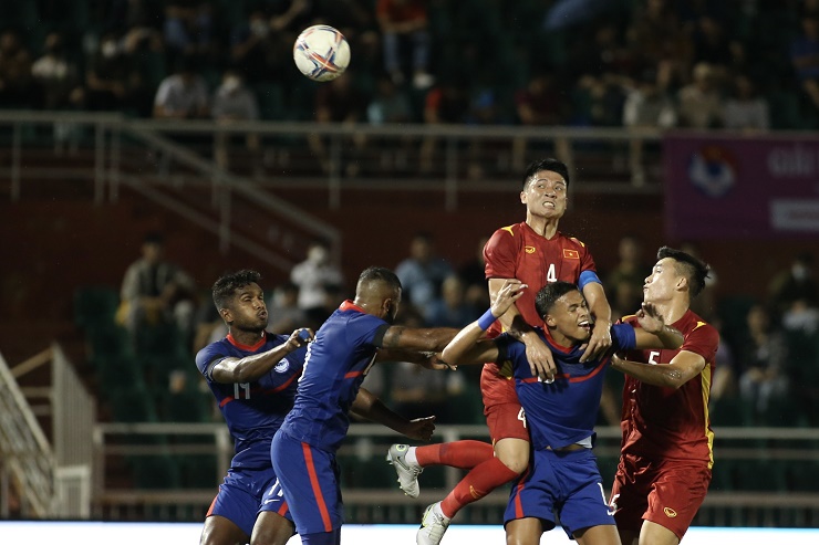 ĐT Việt Nam vùi dập Singapore 4-0 hồi tháng 9