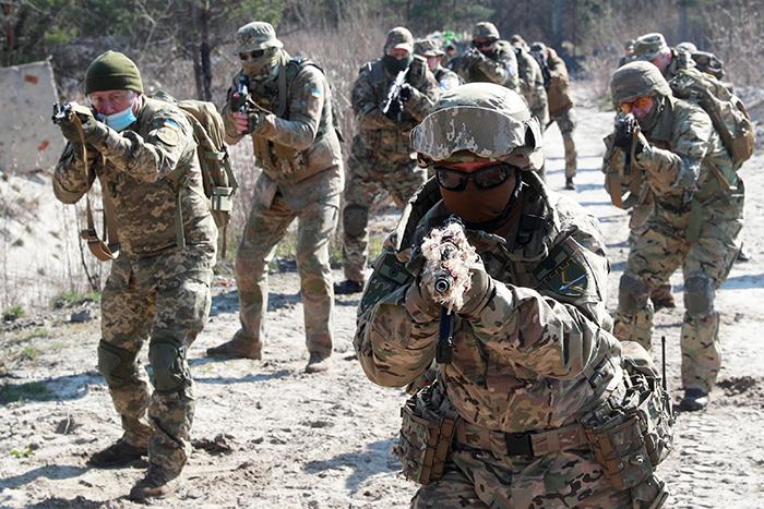 Lính Ukraine trong khóa huấn luyện của NATO, tháng 10/2021.