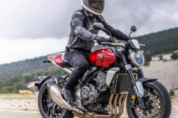 Thế giới xe - Honda CB1000R 2023 ra mắt tại Việt Nam, giá ngang ô tô