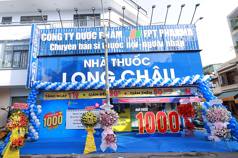 FPT Long Châu tổ chức chương trình quay số trúng thưởng cực lớn “Gửi Ngàn Lời Cảm Ơn! Mừng Mốc 1.000 Nhà Thuốc”&nbsp;