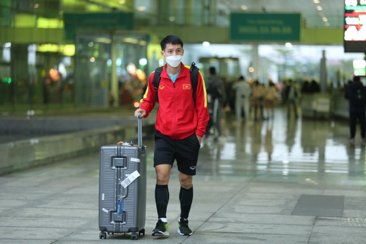 ĐT Việt Nam đã về Hà Nội, chờ đấu Myanmar để chọn đối thủ bán kết - 6