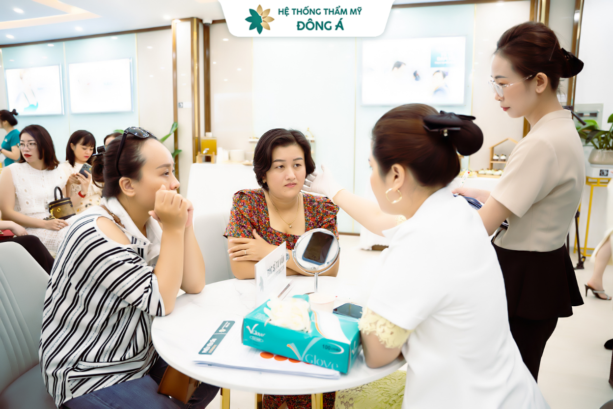 Hệ thống thẩm mỹ Đông Á đã nâng tầm nhan sắc cho hàng triệu phụ nữ