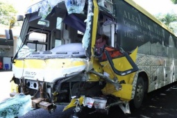 Tin tức trong ngày - Vụ tai nạn 5 người chết ở Đồng Nai: Trách nhiệm của chủ xe như thế nào?