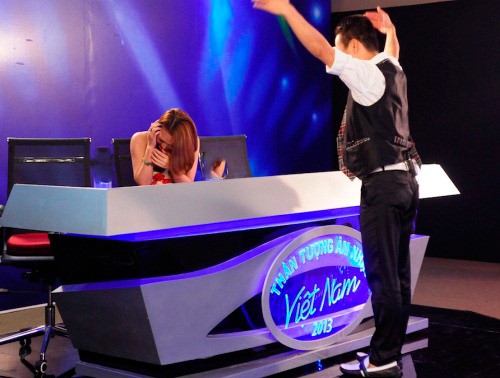 Clip &#34;Những thảm họa tại Vietnam Idol&#34; gây chú ý hơn cả đêm thi của thí sinh - 3