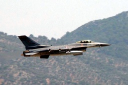 Thế giới - Đáp trả vụ đánh bom tự sát, Thổ Nhĩ Kỳ dội bom ở Iraq